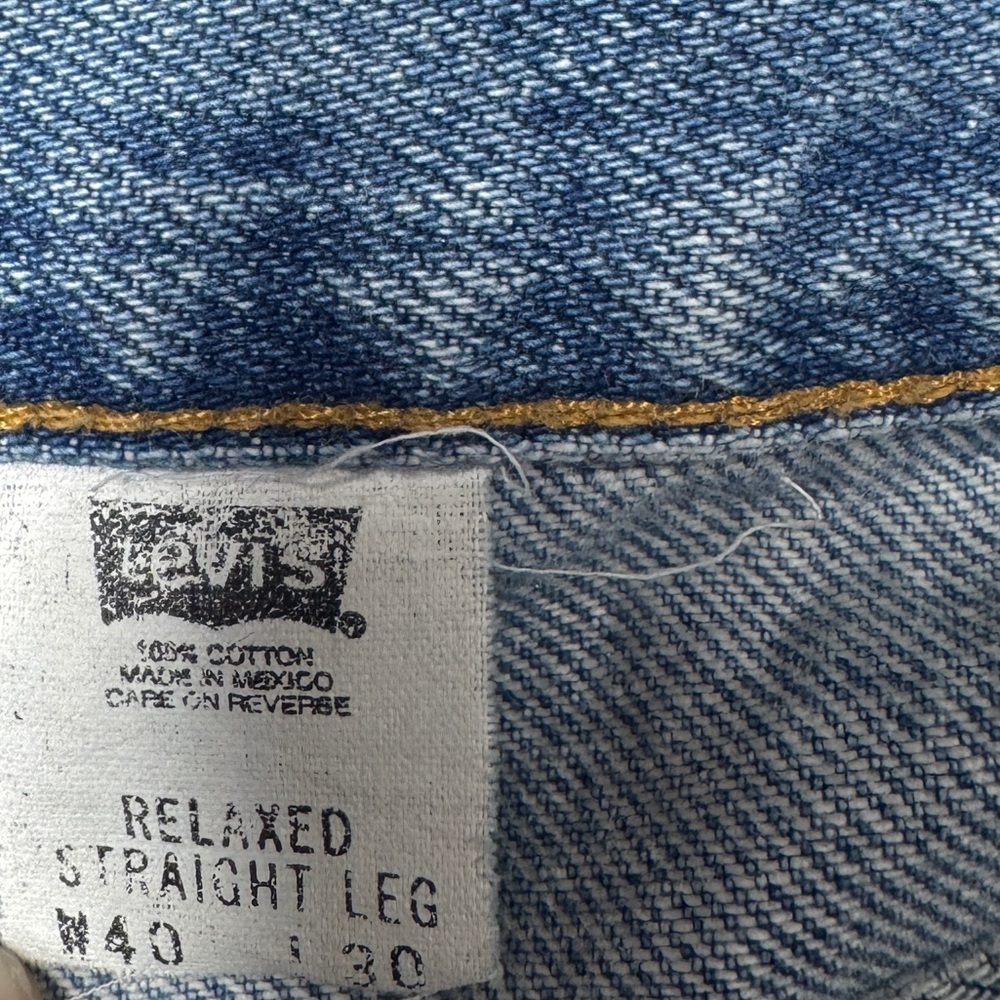 Vintage Levi’s Men’s Relaxed Straight Leg 100% Cotton Zip Fly Blue Jeans 40x30 - Picture 15 of 16